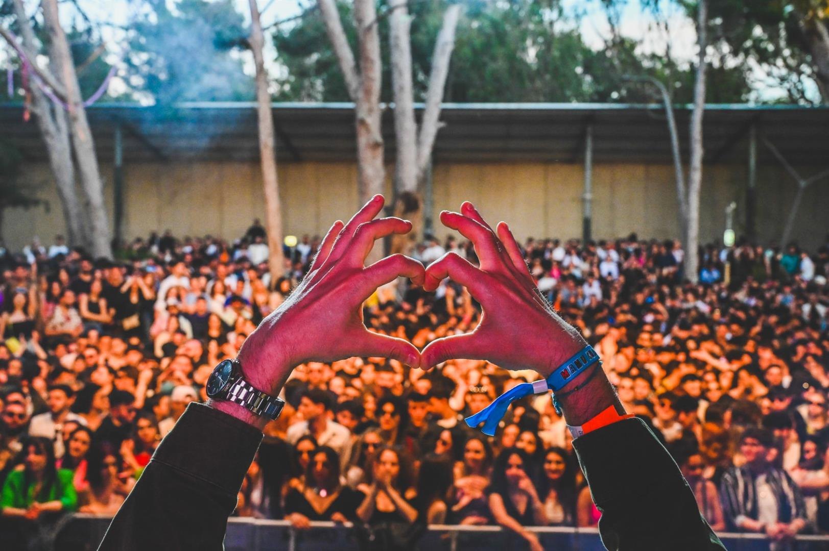Praja: Dentro il cuore della serata