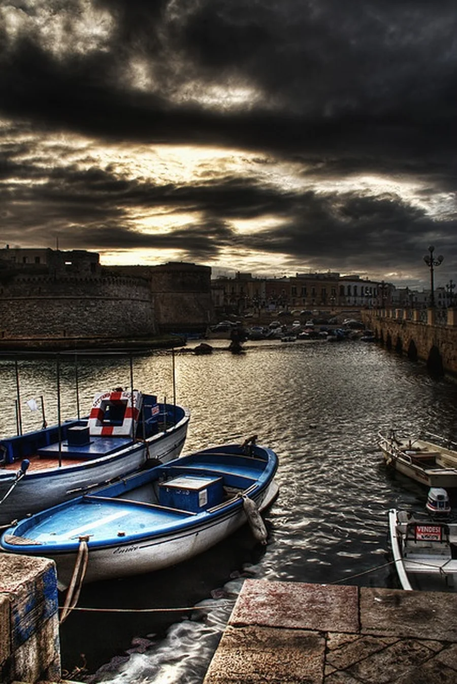 Porto e serata nel centro storico di Gallipoli